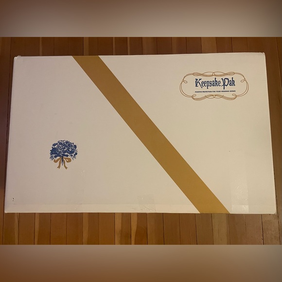 Maggie Sottero (Monica Marie) White Wedding Gown Fit Size 4-6 - Picture 5 of 8